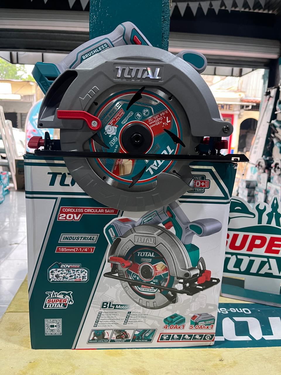 CIRCULAR 20V 7-1/4 CON BATERIA UTSLI18513